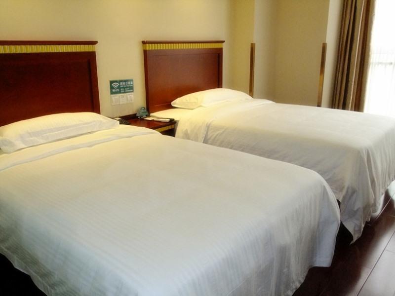 Greentree Inn Henan Kaifeng Gulou Square Express Hotel Exterior photo