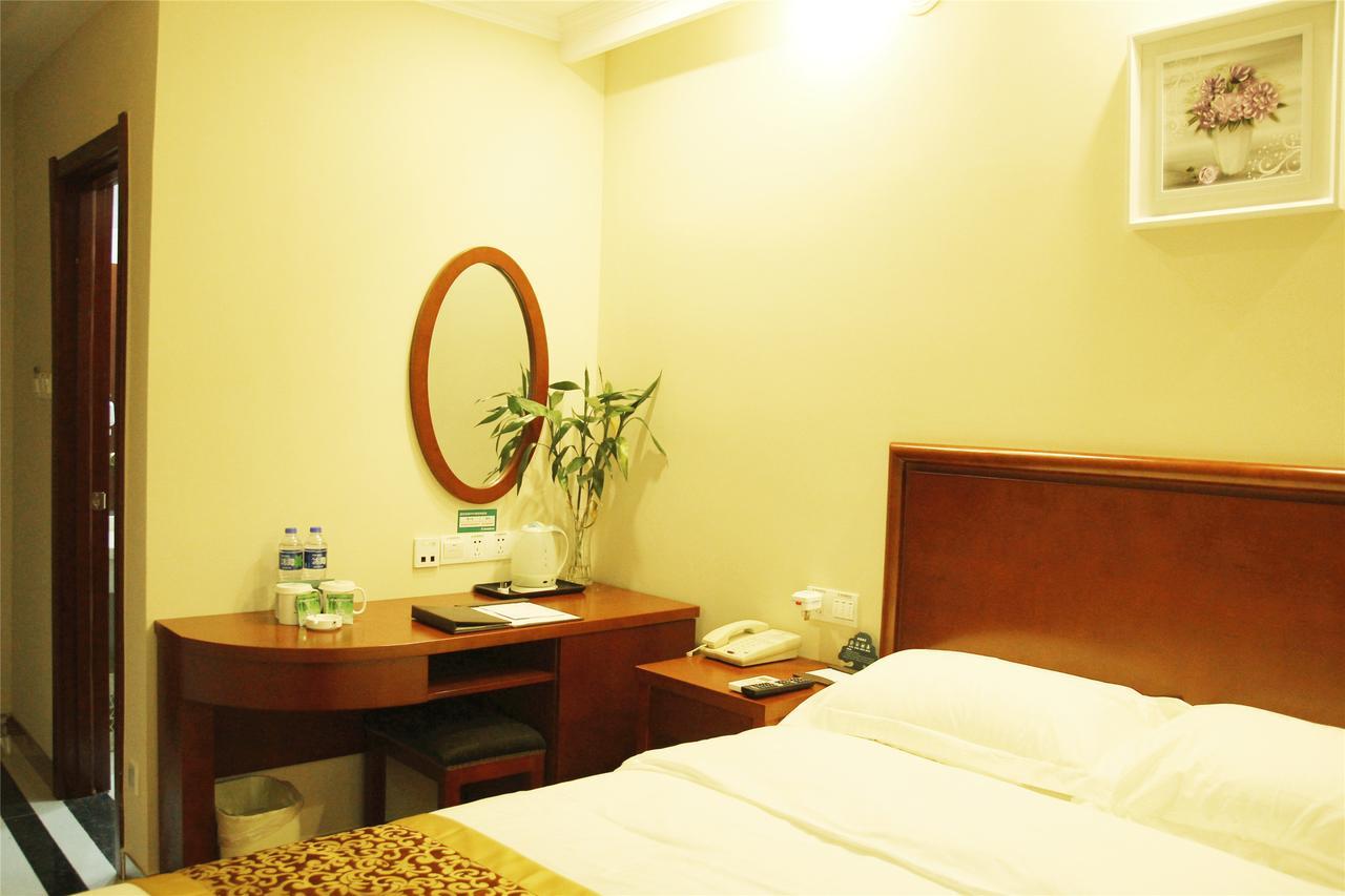 Greentree Inn Henan Kaifeng Gulou Square Express Hotel Exterior photo